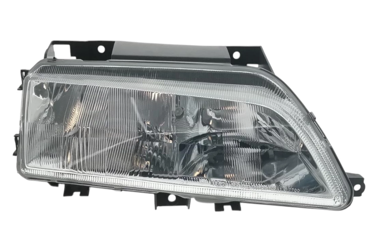 Rechter Scheinwerfer (C39LB)